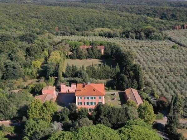 Fattoria di Collemezzano