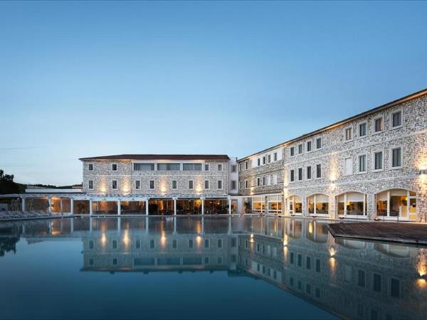 Terme di Saturnia Natural Spa & Gol...