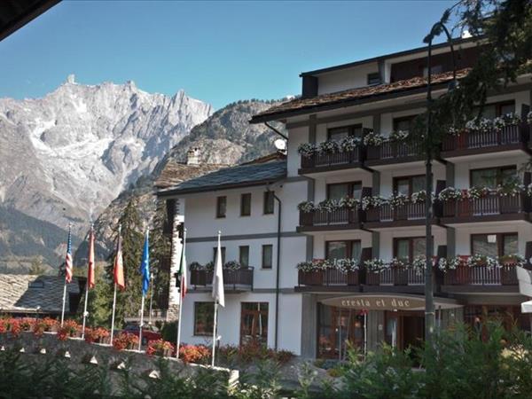 Cresta Et Duc Hotel