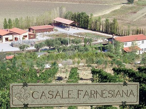 Casale Farnesiana Country House